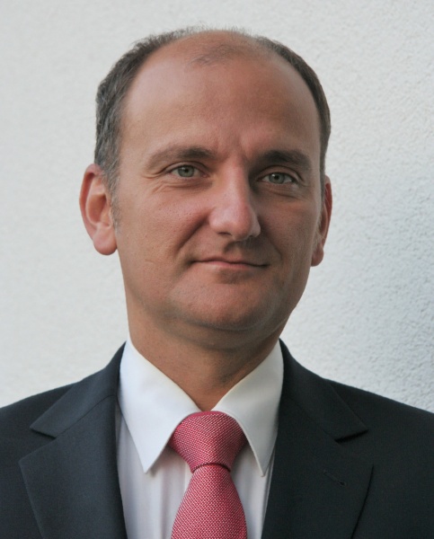 Dr Andrzej Senderski